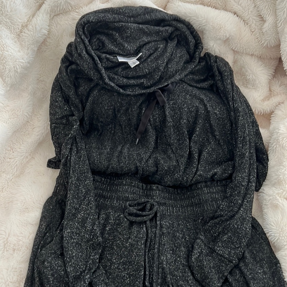 Motherhood Maternity Set